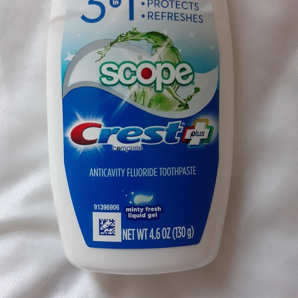 Crest Scope Outlast Anti-cavity  Toothpaste Minty Fresh Liquid Gel 4.6 Oz New - Picture 1 of 4